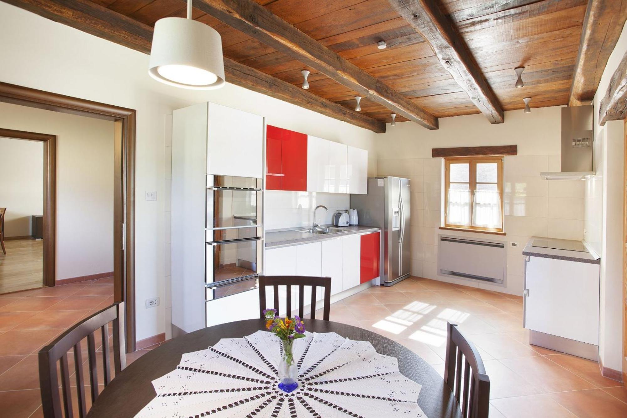 Villa Poropati, Groznjan, Istria - Luxury Countryside Estate For Up To 19 Persons - Large Pool Of 80M2 With Kids Section Εξωτερικό φωτογραφία
