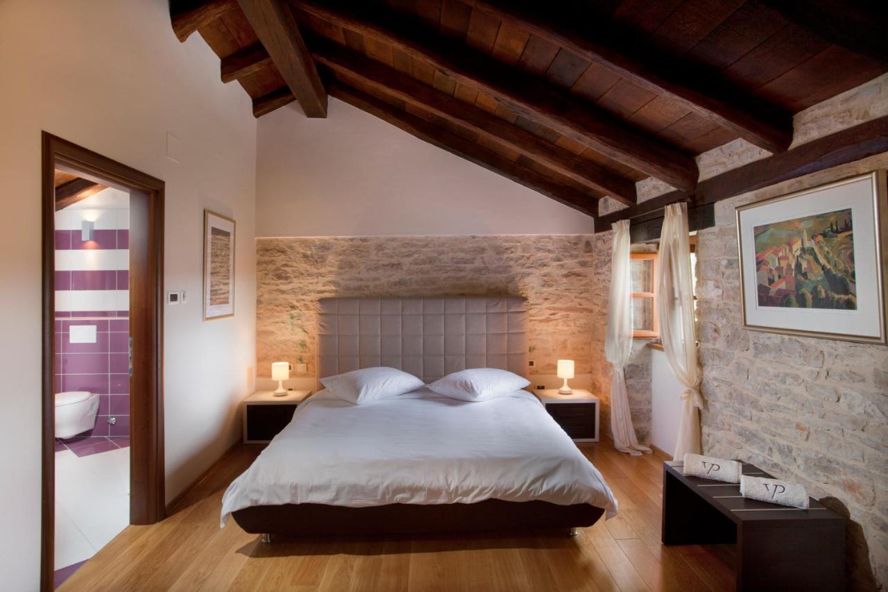 Villa Poropati, Groznjan, Istria - Luxury Countryside Estate For Up To 19 Persons - Large Pool Of 80M2 With Kids Section Εξωτερικό φωτογραφία